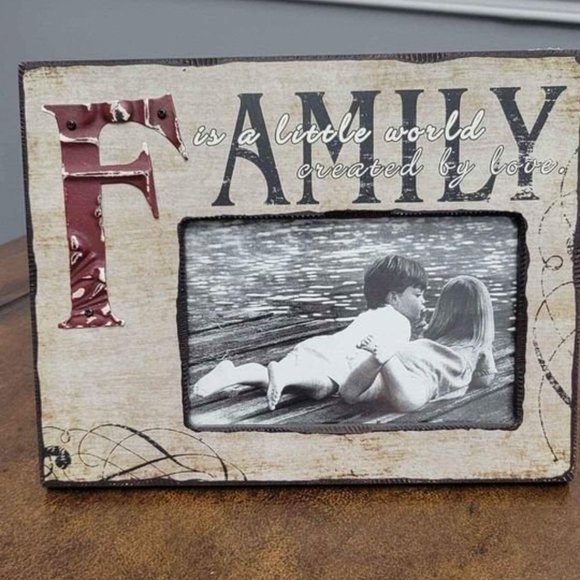 Other - Picture Frame FAMILY Wooden Holds 6x4 Picture